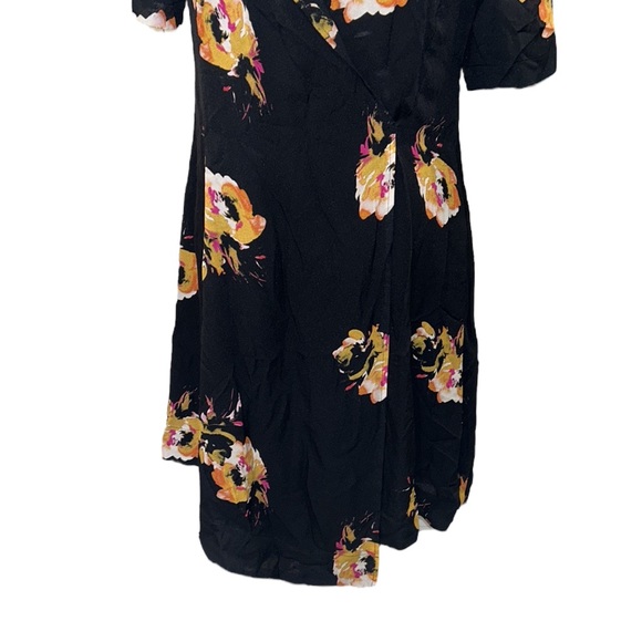 NWT A.L.C Lucia Silk Black Floral Asymmetrical Off Shoulder Faux Wrap Dress - 10 - Picture 7 of 15